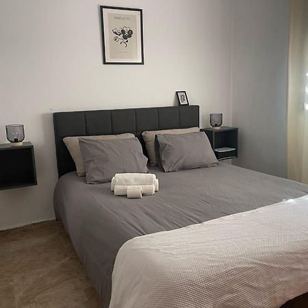 Astral-Habitacion Doble Privada En Casa Compartida-Uebica2 Ξενοδοχείο Μαϊρένα δελ Αλχαράφε Εξωτερικό φωτογραφία