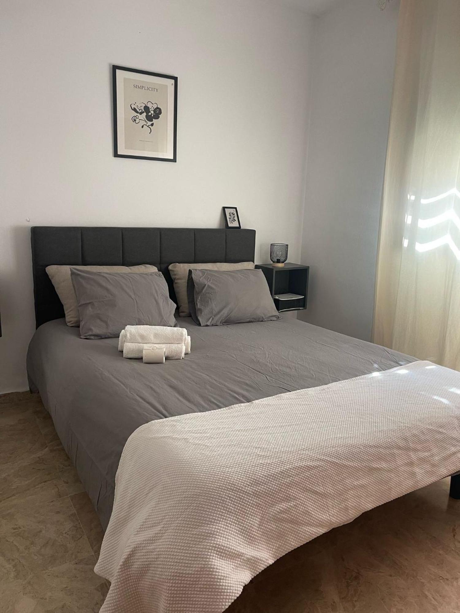 Astral-Habitacion Doble Privada En Casa Compartida-Uebica2 Ξενοδοχείο Μαϊρένα δελ Αλχαράφε Εξωτερικό φωτογραφία