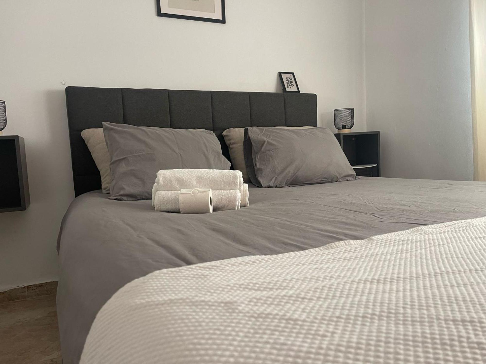 Astral-Habitacion Doble Privada En Casa Compartida-Uebica2 Ξενοδοχείο Μαϊρένα δελ Αλχαράφε Εξωτερικό φωτογραφία