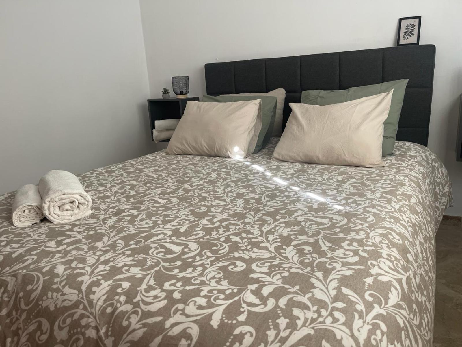Astral-Habitacion Doble Privada En Casa Compartida-Uebica2 Ξενοδοχείο Μαϊρένα δελ Αλχαράφε Εξωτερικό φωτογραφία
