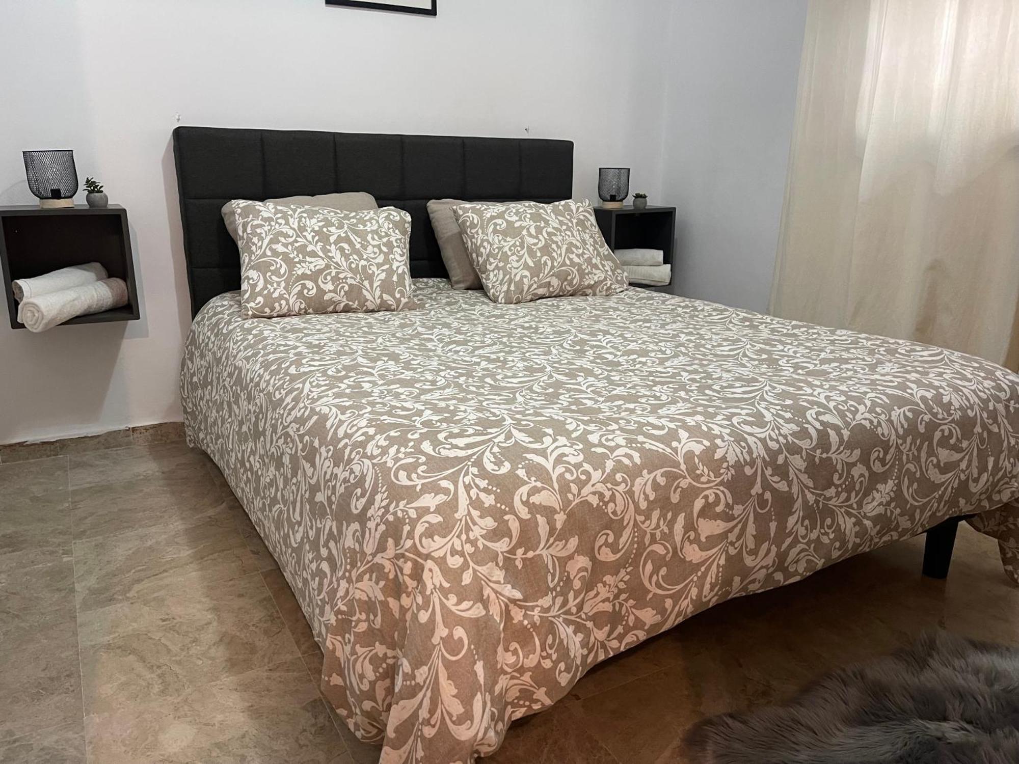 Astral-Habitacion Doble Privada En Casa Compartida-Uebica2 Ξενοδοχείο Μαϊρένα δελ Αλχαράφε Εξωτερικό φωτογραφία