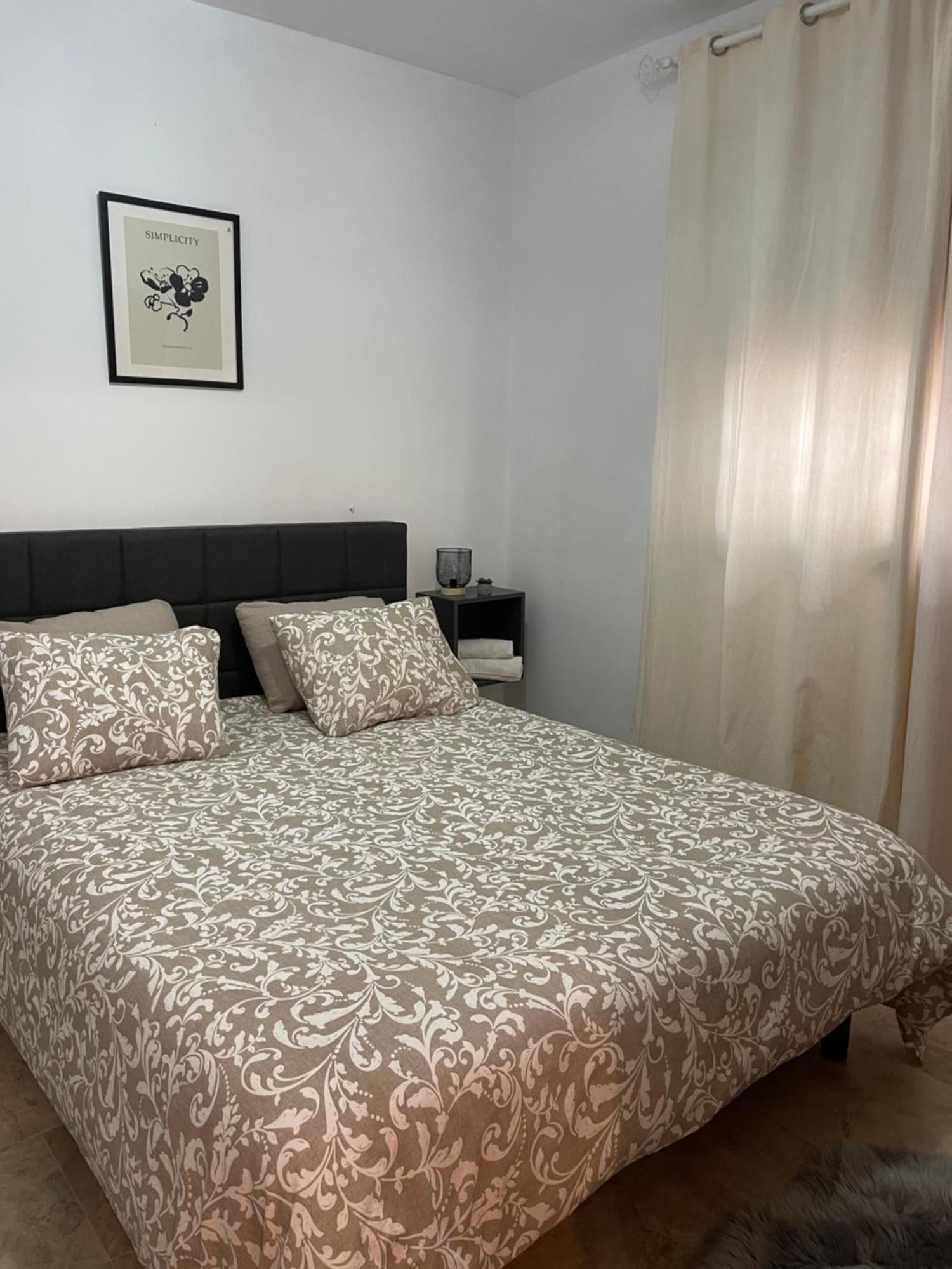 Astral-Habitacion Doble Privada En Casa Compartida-Uebica2 Ξενοδοχείο Μαϊρένα δελ Αλχαράφε Εξωτερικό φωτογραφία